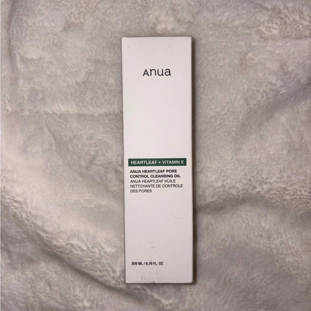 Anua Heartleaf Pore Control Cleansing Oil